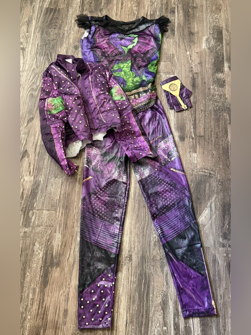 Disney Store Mal Descendants 2 Halloween Costume